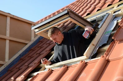 Pose de fenêtres de toit Velux à Valliquerville
